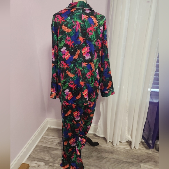 Nwt Victoria's Secret Miami Tropic Pajama Set Size Top XXL Bottom XL - Picture 4 of 10